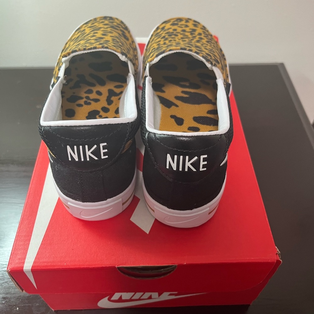 Nike womens casual sneakers